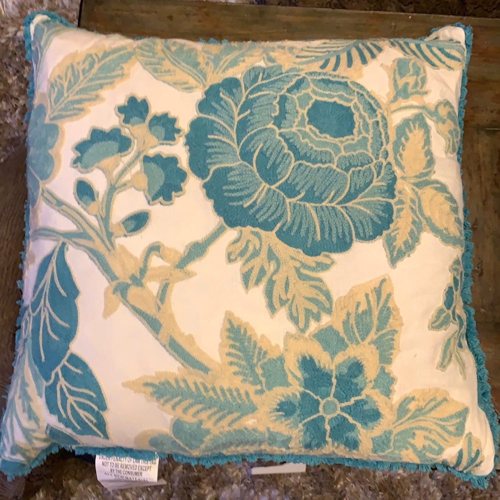 Toss pillows